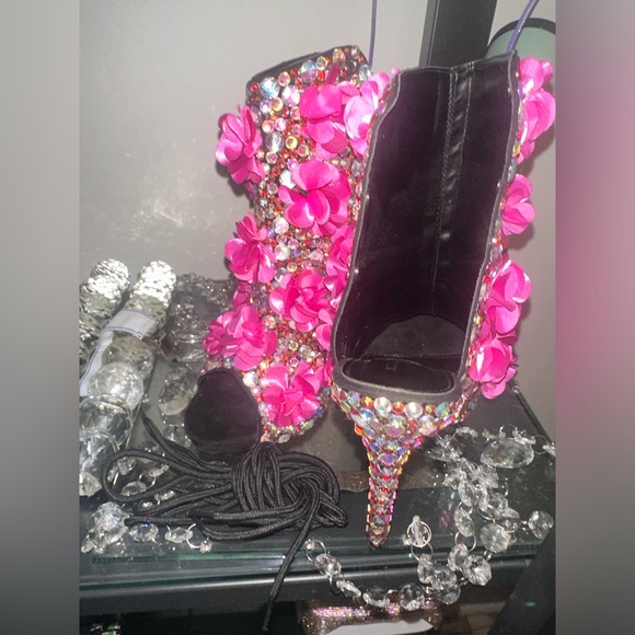 Gemstone-embellished Stiletto Bootie heels, - Picture 2 of 5